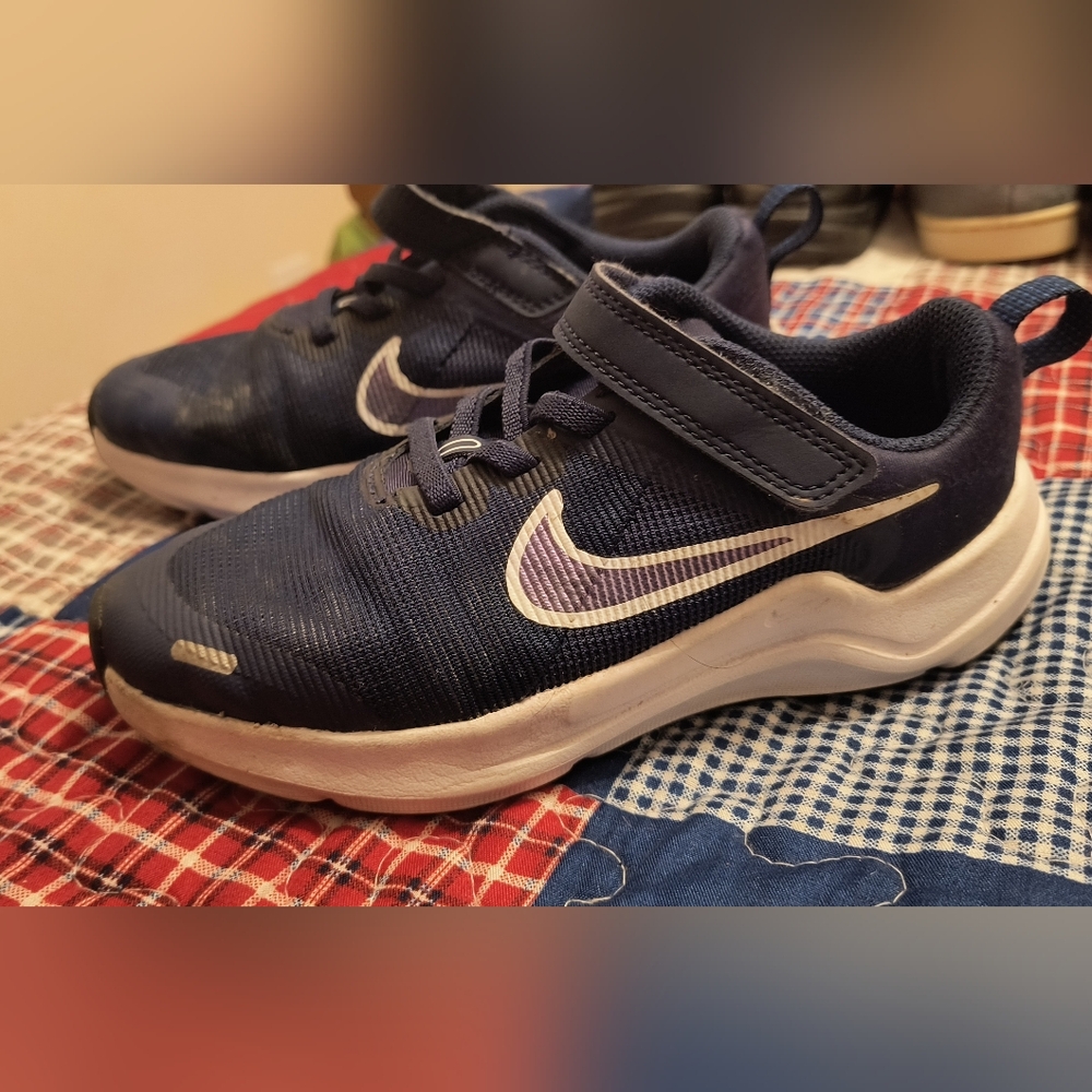 Nike Kids Sneakers - Navy Blue and White